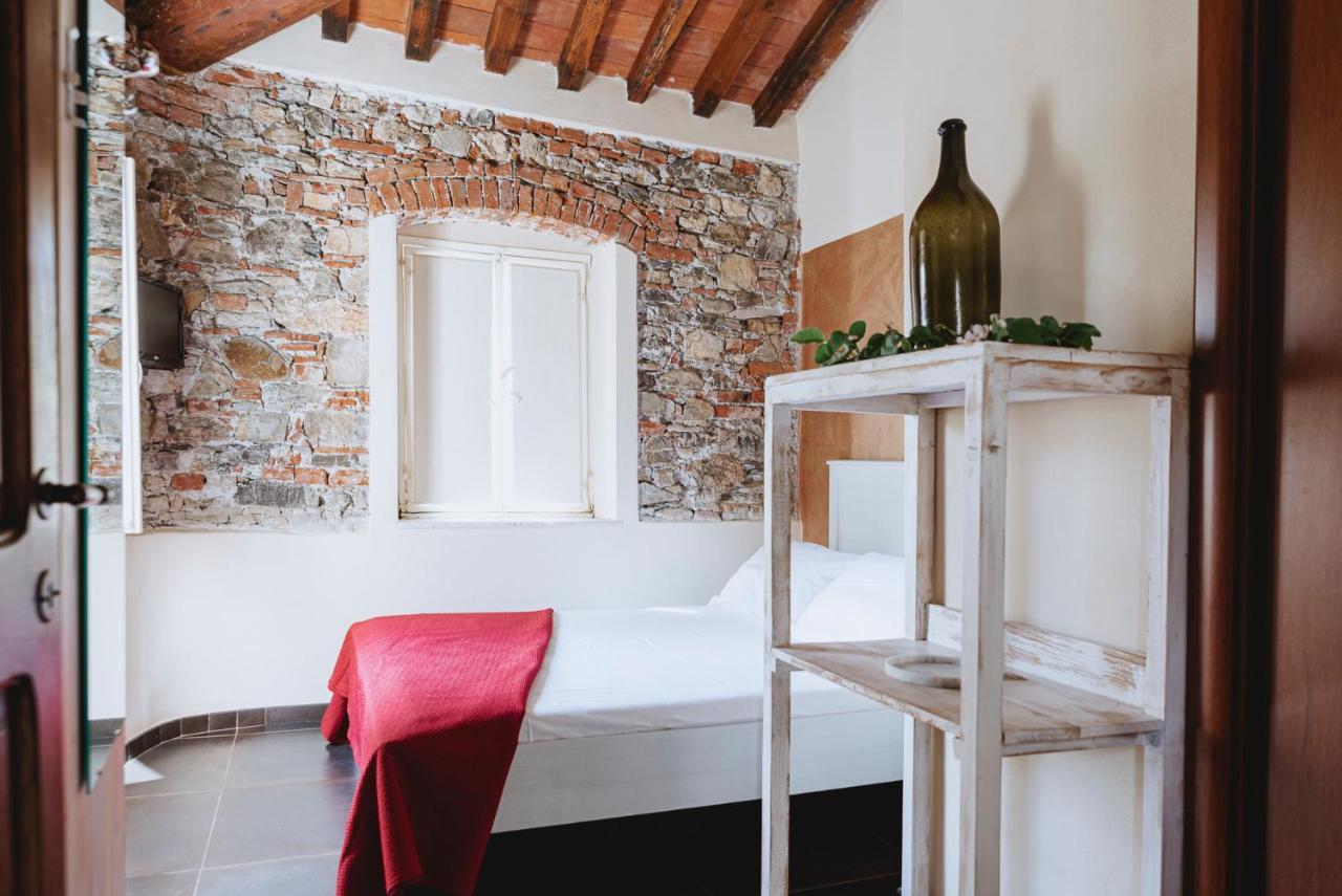 Un Angelo Alla Mia Tavola Sarzana Exterior photo